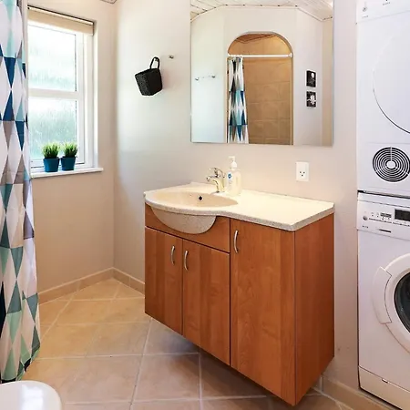 Holiday home 6 Person Holiday Home In Hadsund *