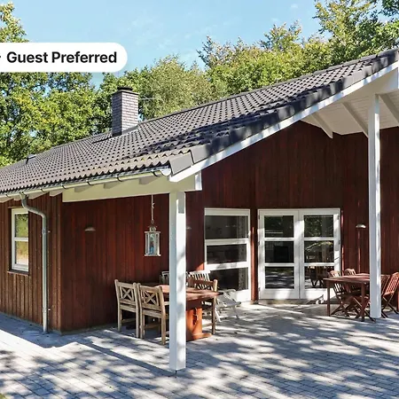 6 Person In Hadsund-by Traum